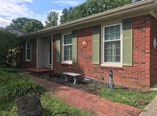 104 Windridge Dr, Winchester, KY 40391