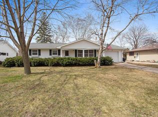 1719 S Seminole Rd, Appleton, WI 54914