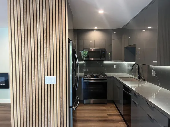 15344 Weddington St Unit 102, Van Nuys, CA 91411