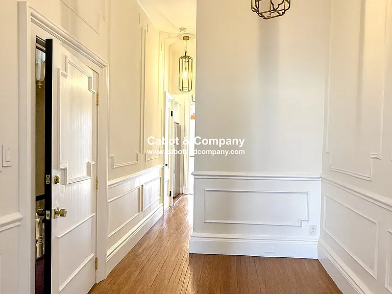 231 Beacon St #3 — Photo 8