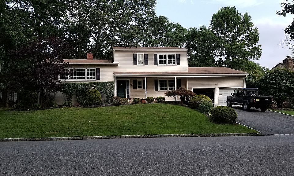 1st image of 40 Ferris Dr