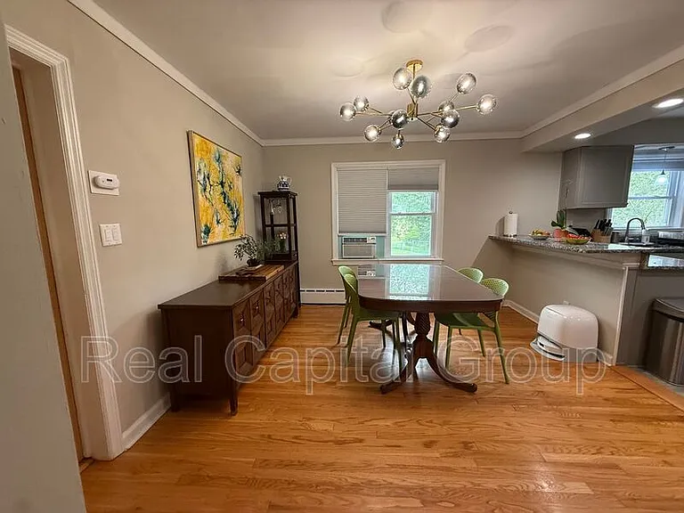 2204 Dean St — Photo 4