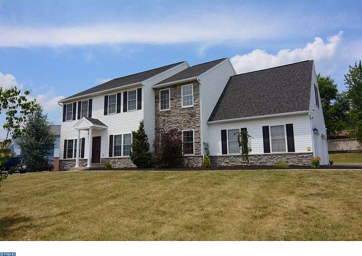 407 Harmony Ln, Douglassville, PA 19518 Zillow