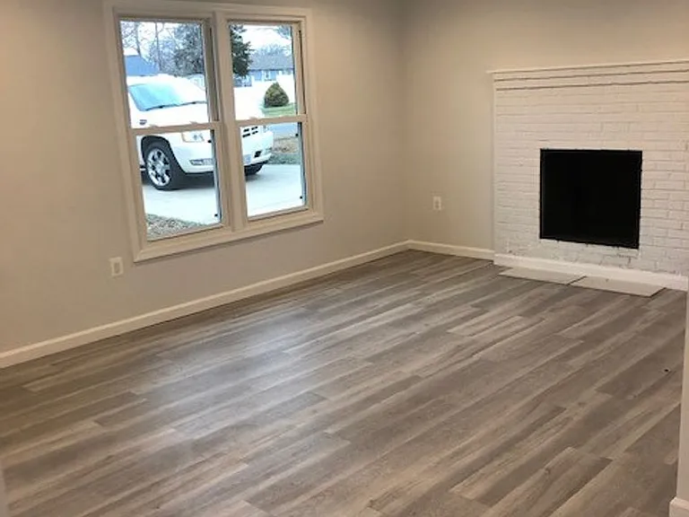 9104 Cooper Dr — Photo 17