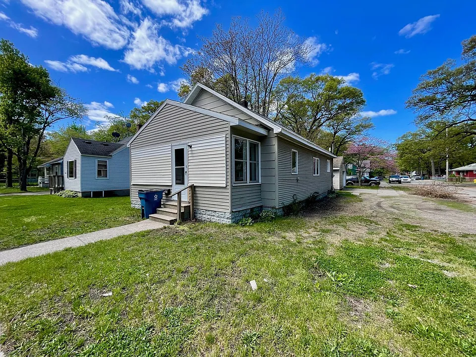 3201 5th St