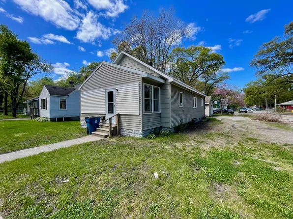 3201 5th St, Muskegon Heights, MI 49444