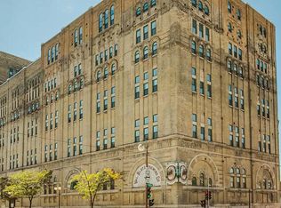 270 E Highland Ave APT 447, Milwaukee, WI 53202