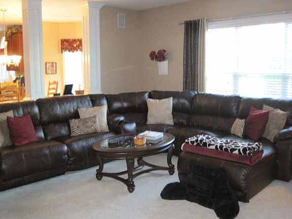 5th image of 4026 Hickory Woods Dr