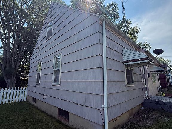 4th image of 4102 Lawndale Ave