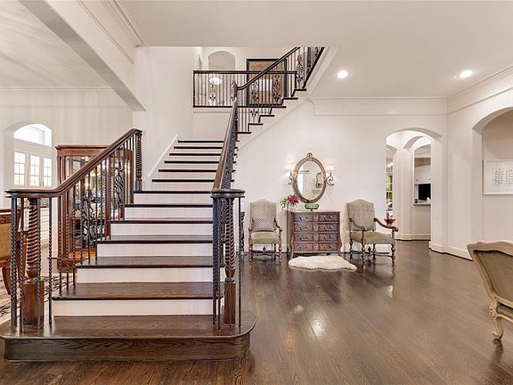 3rd image of 3205 Wentwood Dr