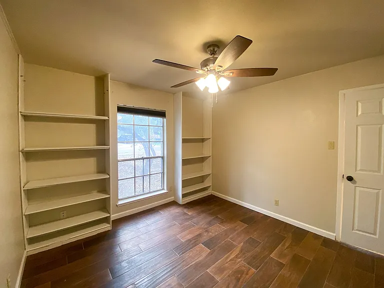 11039 Whisper Valley St — Photo 9