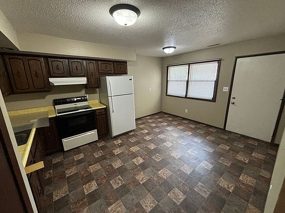 4th image of 207 E Newkirk St #9