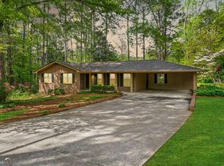 1061 Pathfinder Rd, Marietta, GA 30066