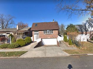 21107 32nd Ave, Flushing, NY 11361