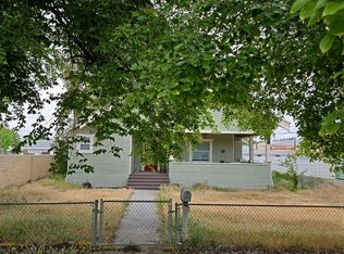 154 C St, Lemoore, CA 93245