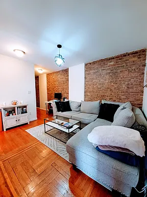 Rented by Compass | media 20