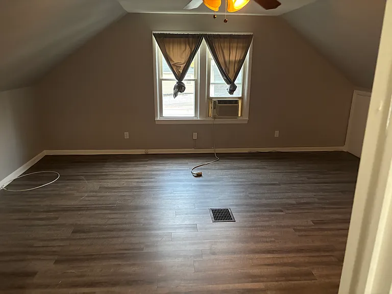 48 Schoolhouse Rd #1 — Photo 7