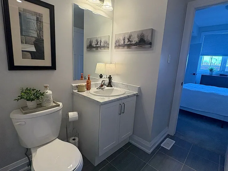 677 Park Rd N #18 — Photo 9