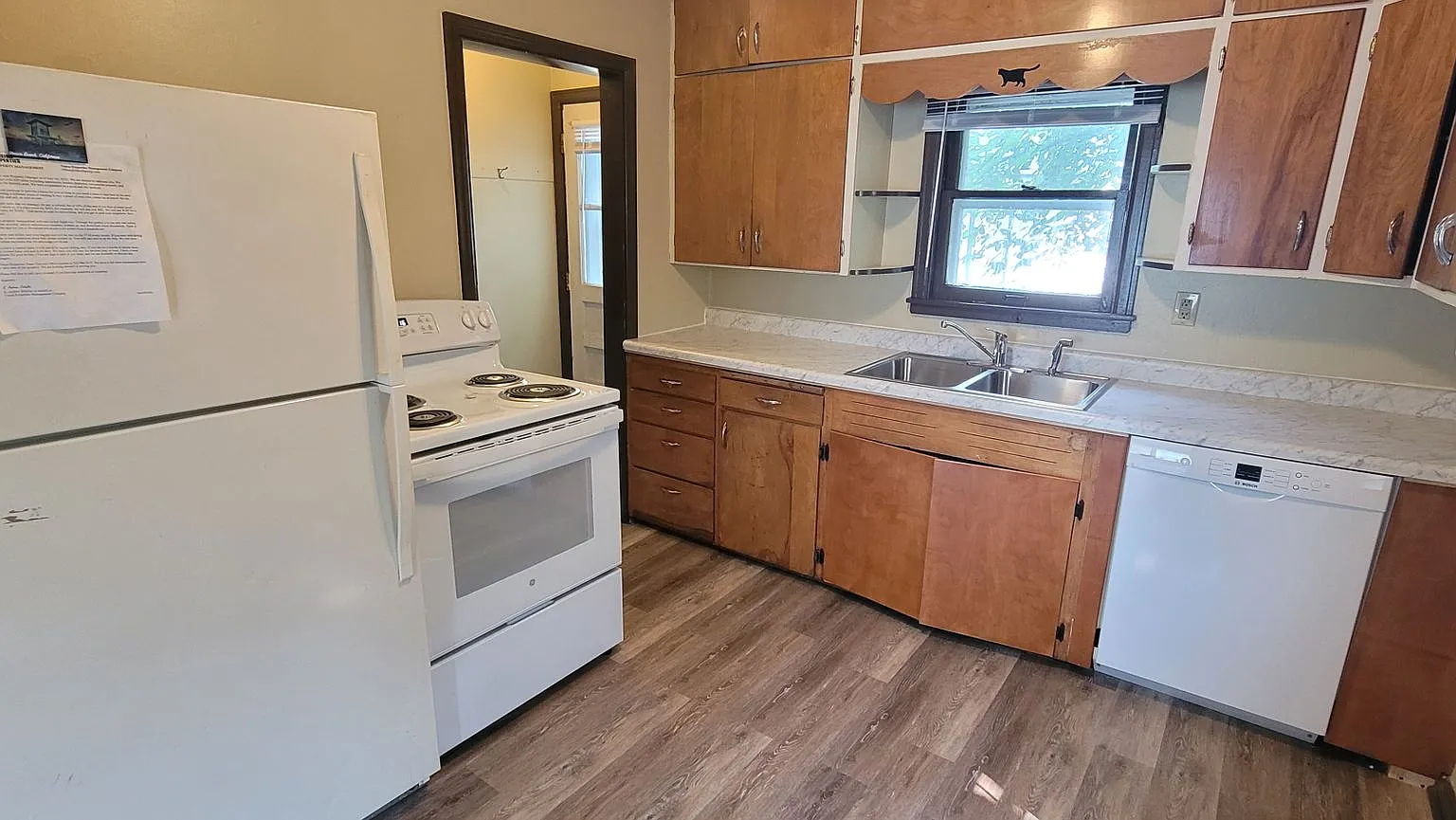 Single Family Home — Photo 3