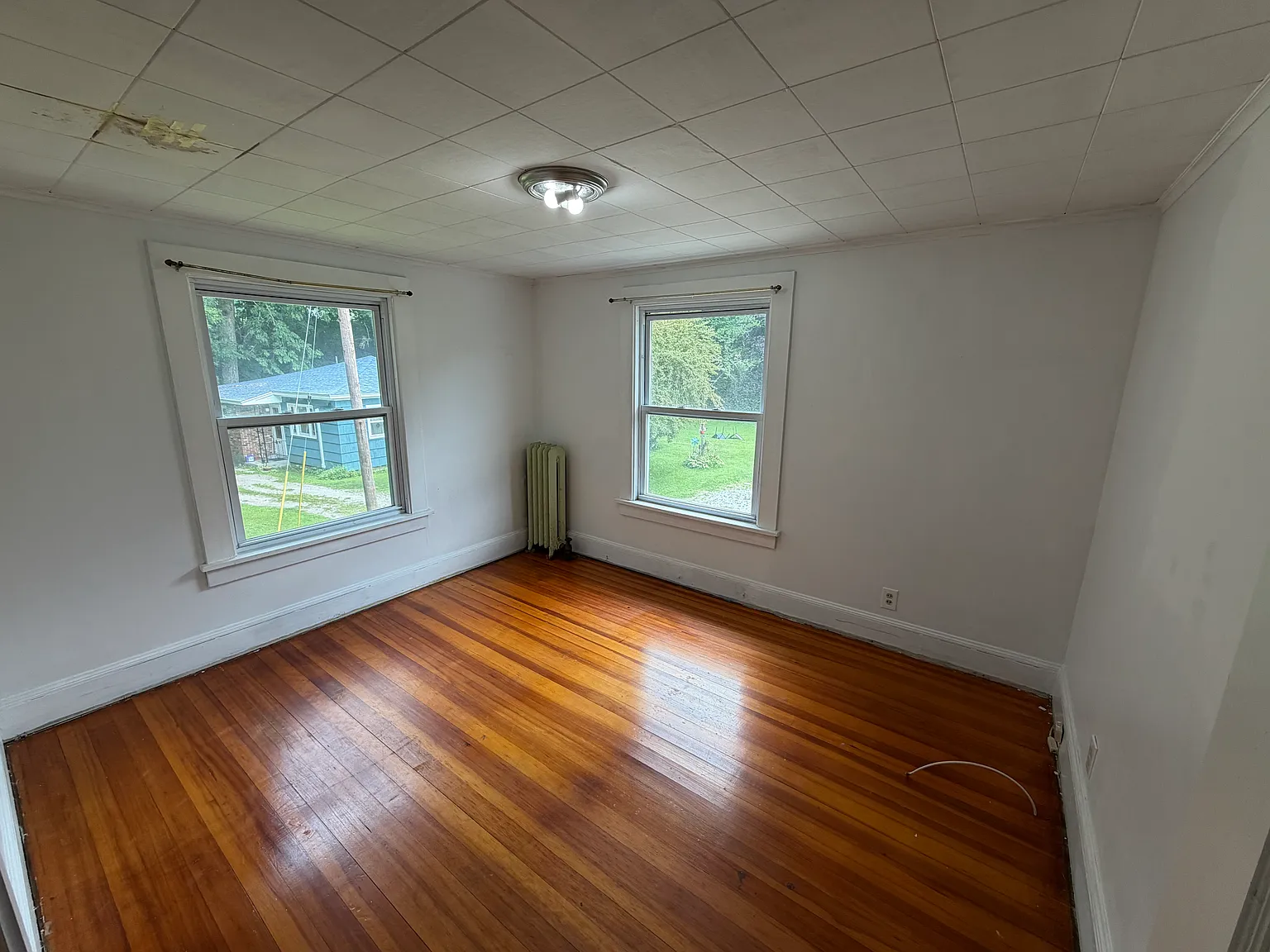 3 bed, 2668 sqft, $3,000 — Photo 2
