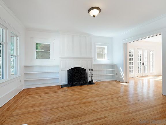 4th image of 1236 Edgemont St