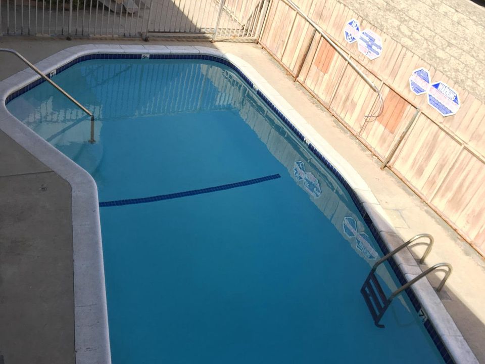 1st image of 214 W Maple St APT 5