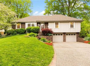 9140 W 91st Ter, Overland Park, KS 66212