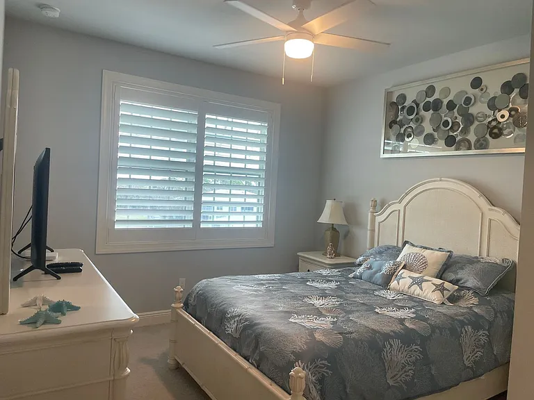 260 Hidden Bay Dr #401 — Photo 34
