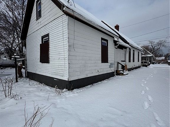 4th image of 5 Laser St