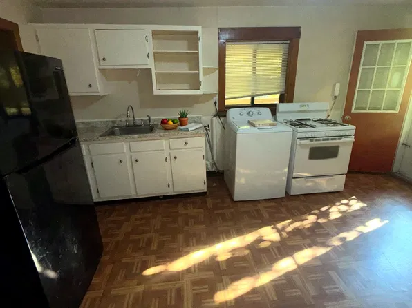 54 Smith St #A, Quincy, MA 02169