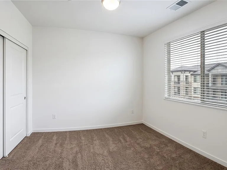 10154 Sunshine Village Pl — Photo 23
