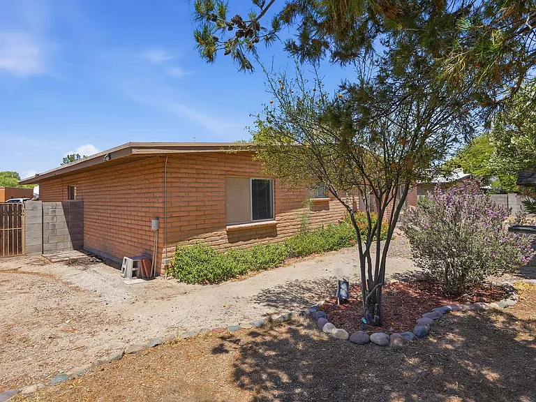2920 N La Chiquita Ave — Photo 38