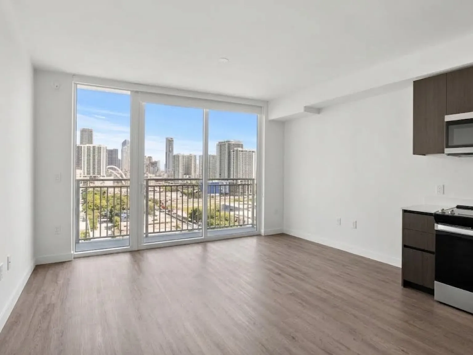 Studio, 464 sqft, $2,300 — Photo 3
