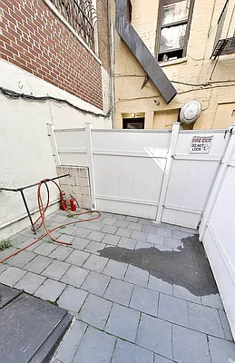 Rented by Century 21 Premier  | media 10