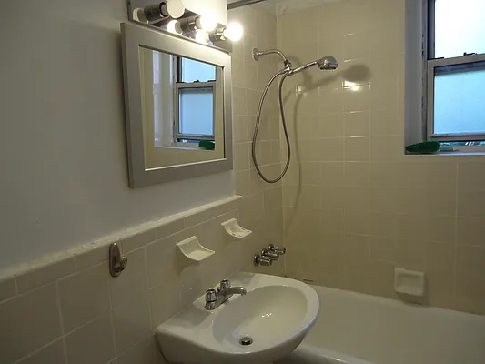 Rented by null | media 2