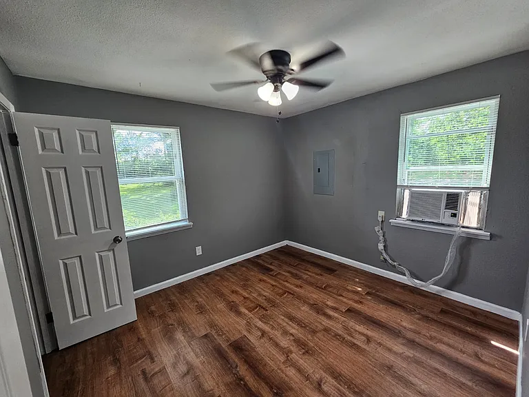 1325 Bruce St #1 — Photo 17