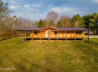 526 Southern Ln, Oneida, TN 37841