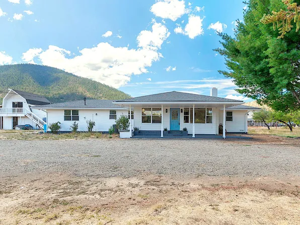 187 Norman Rd, Selma, OR 97538