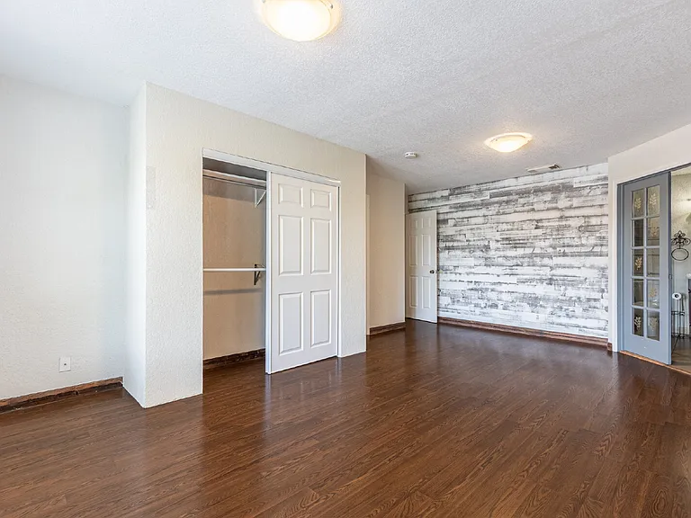 5702 Sunrise Laurel — Photo 30