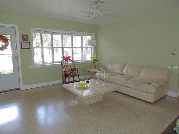 4th image of 105 Kingswood Ct