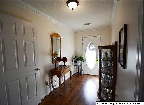4th image of 1650 Yorkhaven Dr