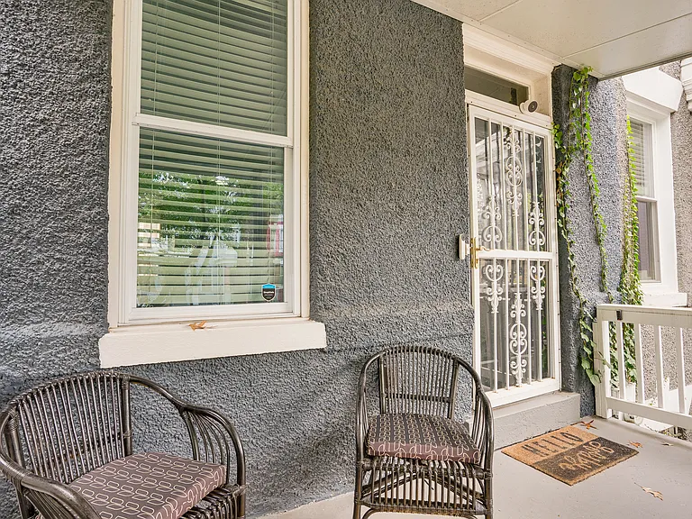 Keefer Pl NW — Photo 36