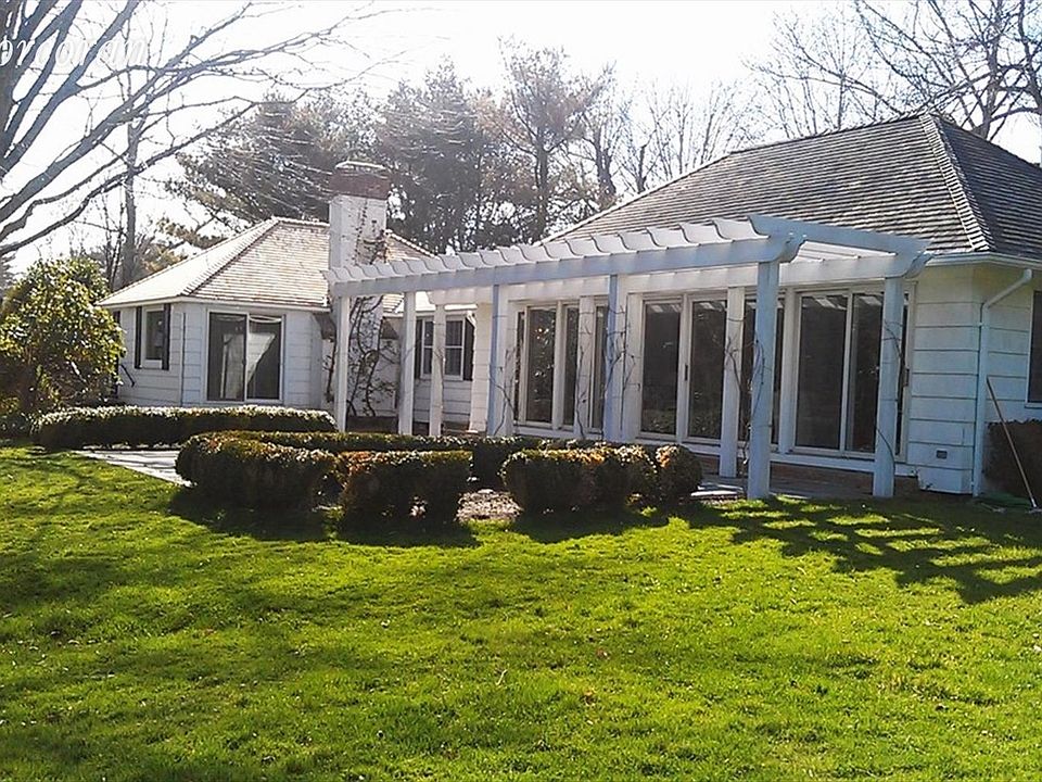 1st image of 16 Egypt Ln