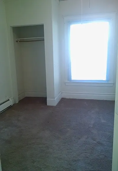 635 Adams St NE — Photo 8