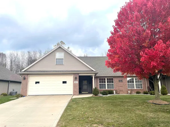 223 Coronet St, Angola, IN 46703
