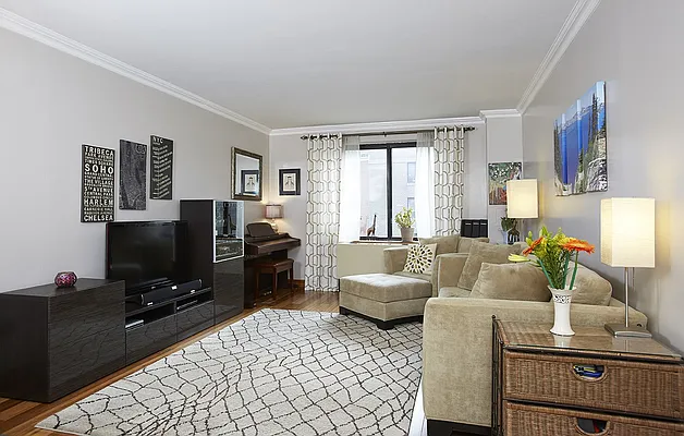 Rented by Compass | media 1