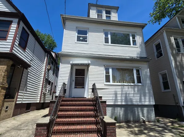 20 Wade St #3, Jersey City, NJ 07305