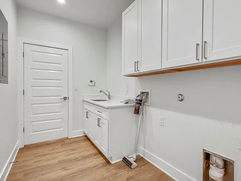 6509 Shady Ln — Photo 25