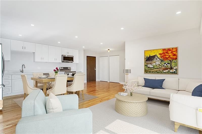 5600 Munhall Rd, Pittsburgh, PA 15217 Zillow