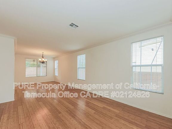 2nd image of 23641 Groveland Pl